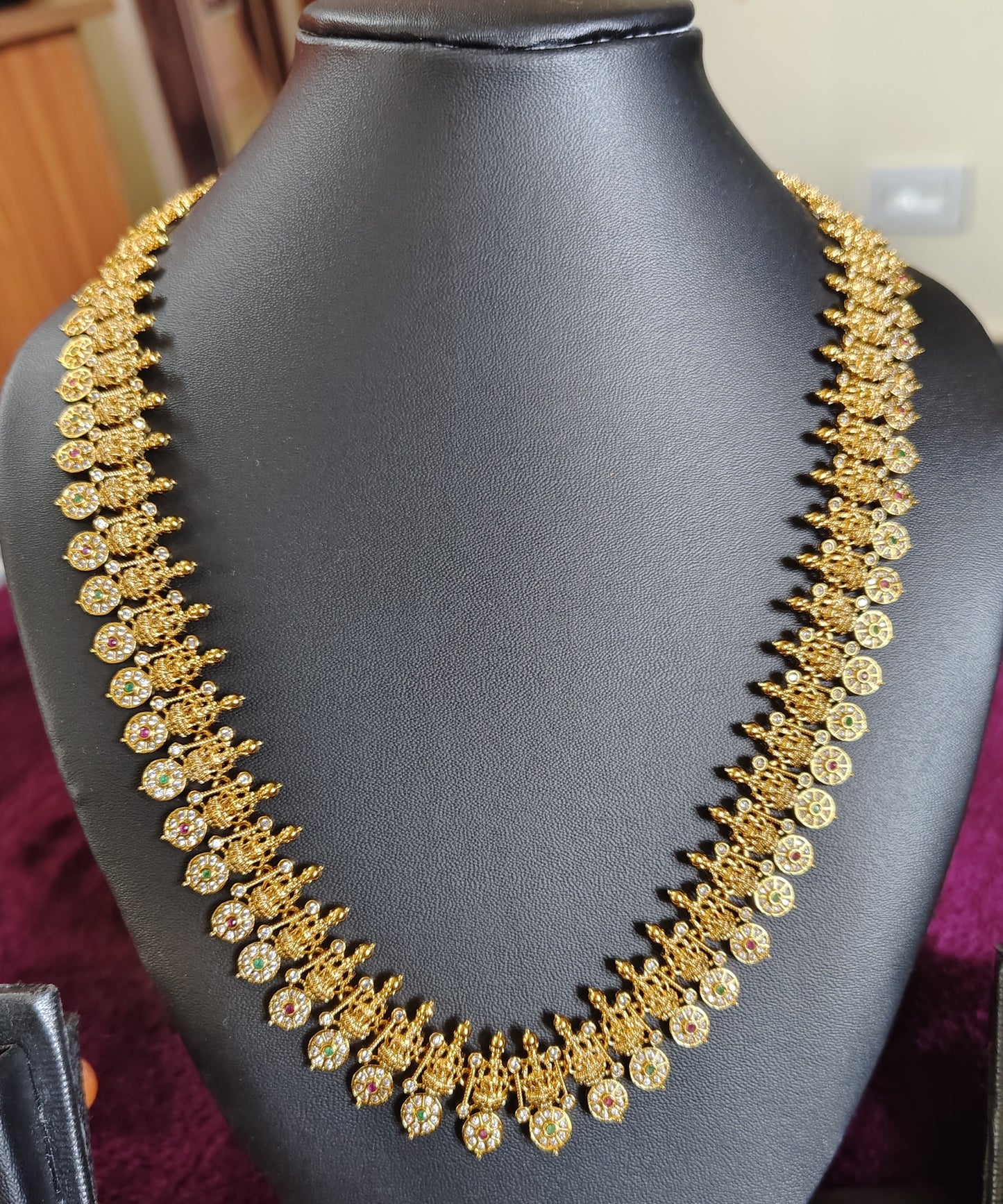 LONG BOTTU MALA