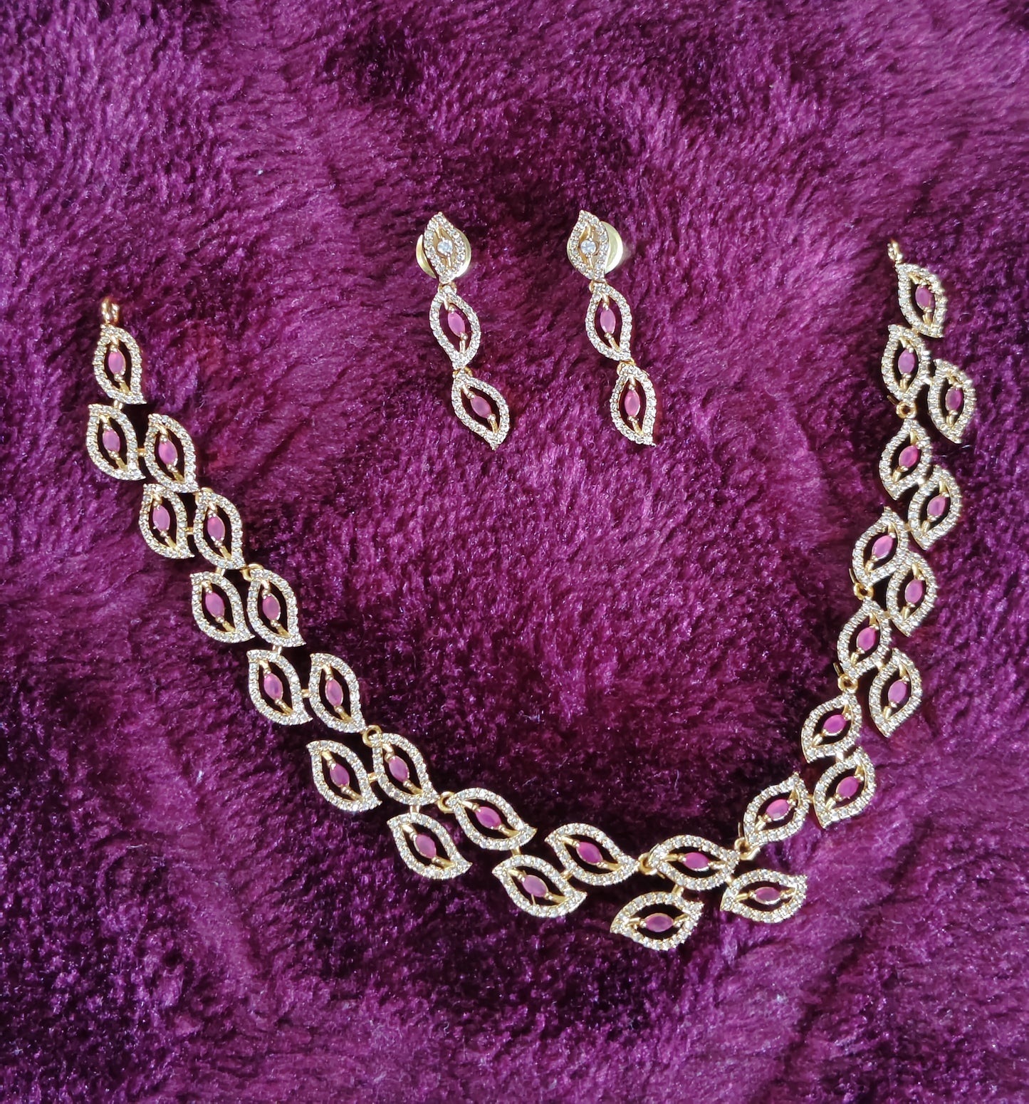 STUNNING CZ AND RUBIES NECK SET