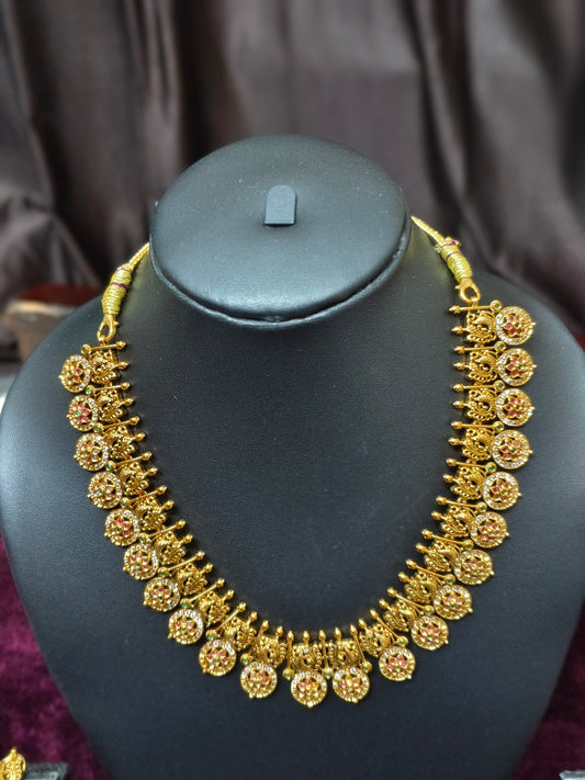 SHORT BOTTU MALA
