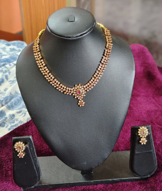STUNNING STONE NECK SET